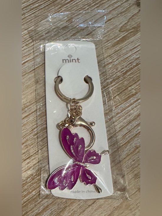 Mint Accessories - Purple Butterfly Keychain or Bag Charm with Gold-Tone Hardware